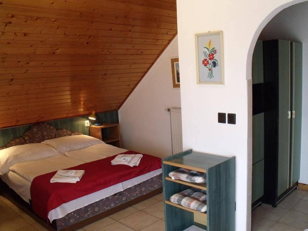 Korona Panzio Bed & Breakfast Balatonfüred Exterior foto