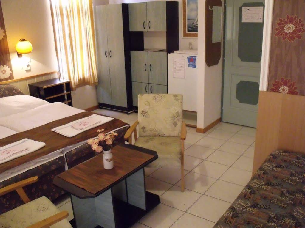 Korona Panzio Bed & Breakfast Balatonfüred Exterior foto